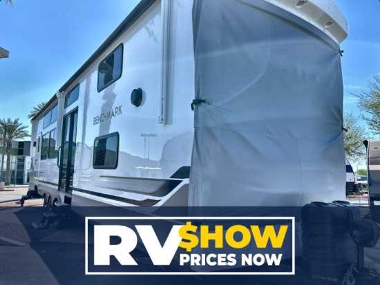 2013 Class C 23ft Coachmen Freelander  $29,500